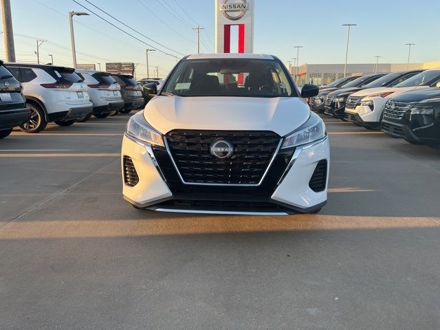 2024 Nissan Kicks S