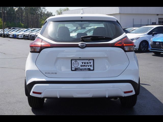 2024 Nissan Kicks S