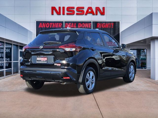 2024 Nissan Kicks S