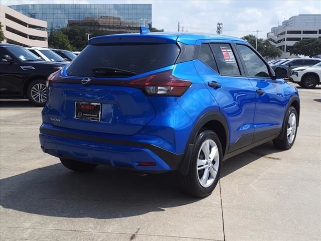 2024 Nissan Kicks S