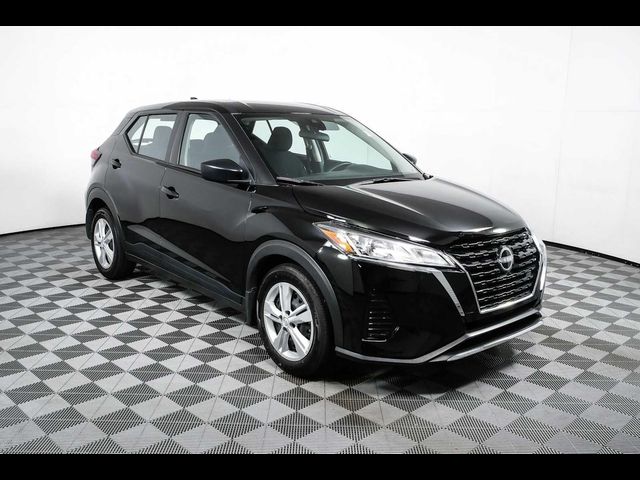 2024 Nissan Kicks S