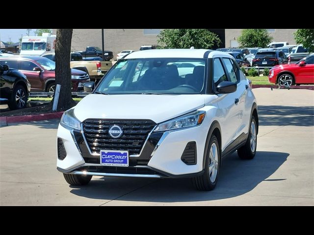 2024 Nissan Kicks S