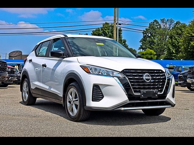 2024 Nissan Kicks S
