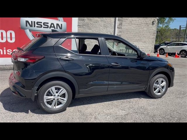 2024 Nissan Kicks S