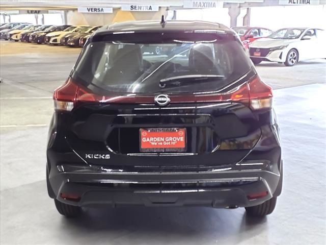 2024 Nissan Kicks S