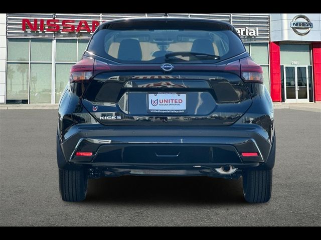 2024 Nissan Kicks S