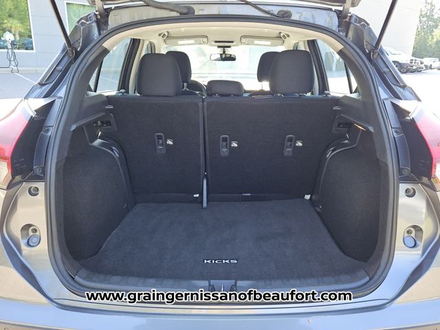2024 Nissan Kicks S