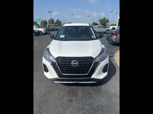 2024 Nissan Kicks S