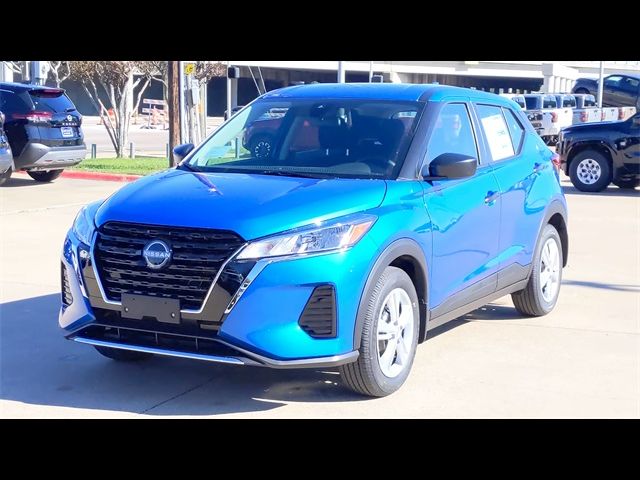 2024 Nissan Kicks S