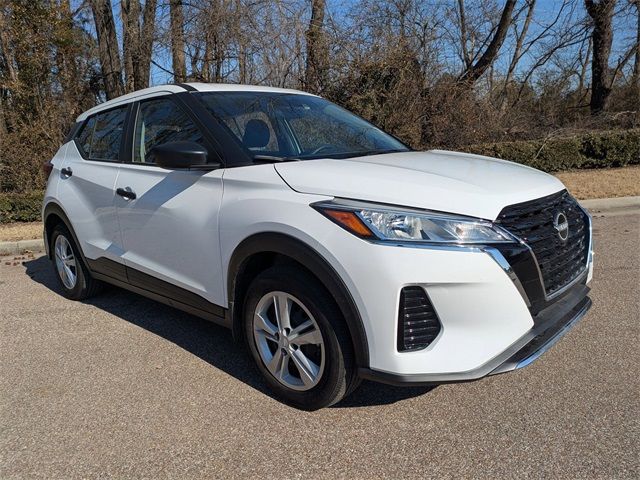 2024 Nissan Kicks S