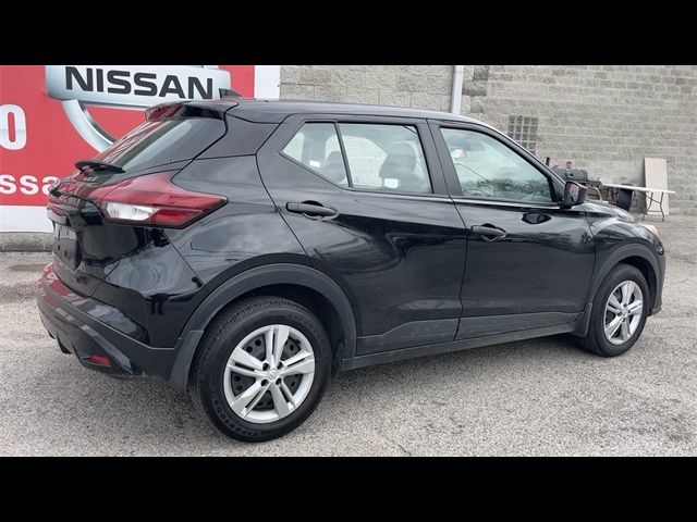 2024 Nissan Kicks S