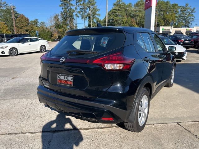 2024 Nissan Kicks S