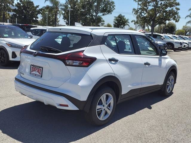 2024 Nissan Kicks S