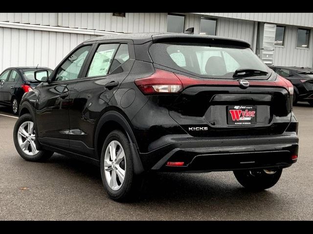 2024 Nissan Kicks S