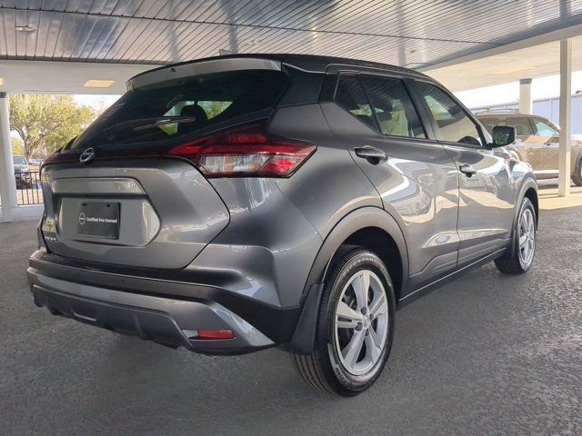 2024 Nissan Kicks S