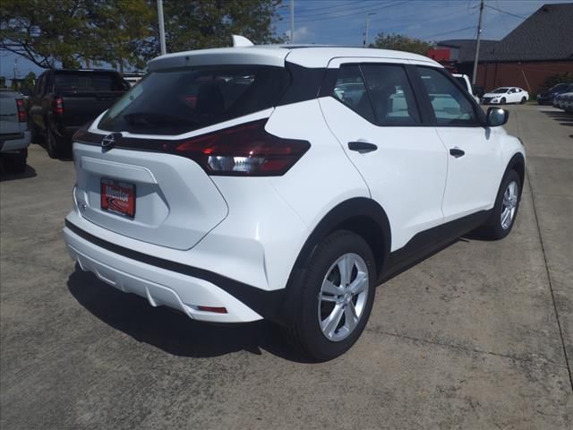 2024 Nissan Kicks S