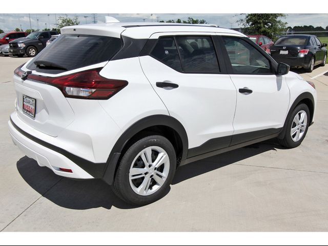 2024 Nissan Kicks S