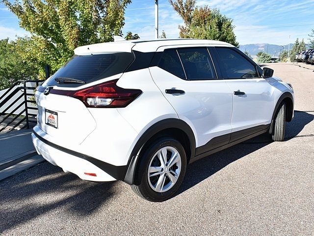 2024 Nissan Kicks S