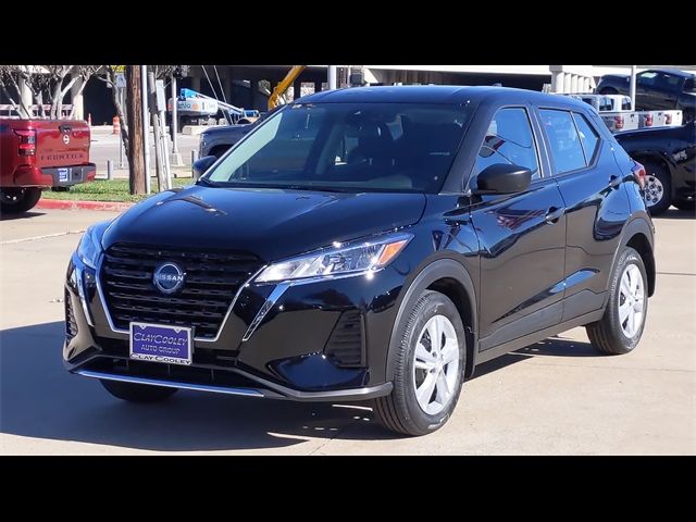 2024 Nissan Kicks S