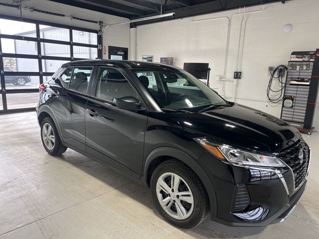 2024 Nissan Kicks S