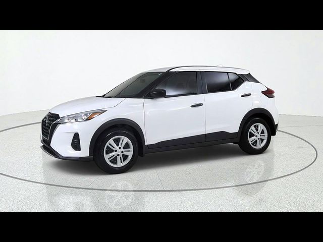 2024 Nissan Kicks S