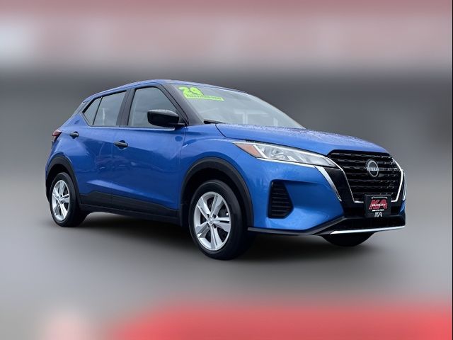 2024 Nissan Kicks S