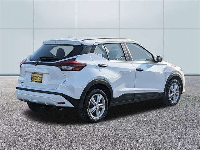 2024 Nissan Kicks S