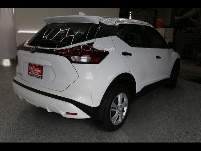 2024 Nissan Kicks S