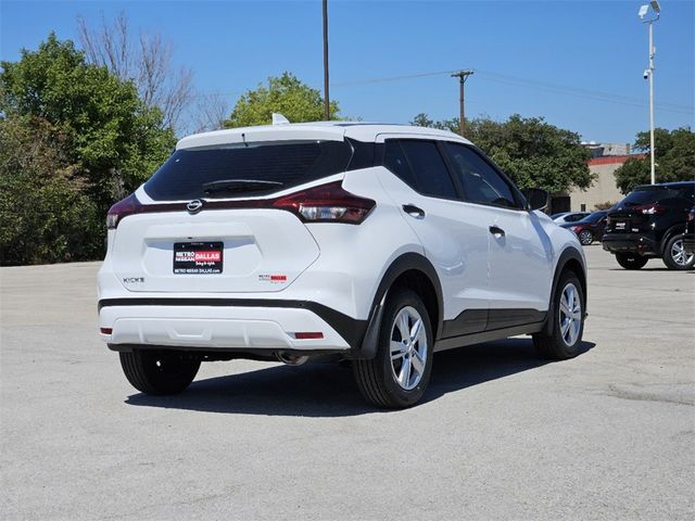 2024 Nissan Kicks S