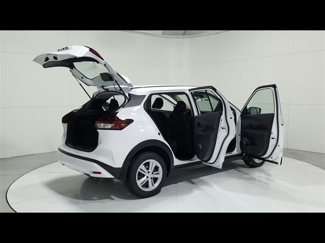 2024 Nissan Kicks S