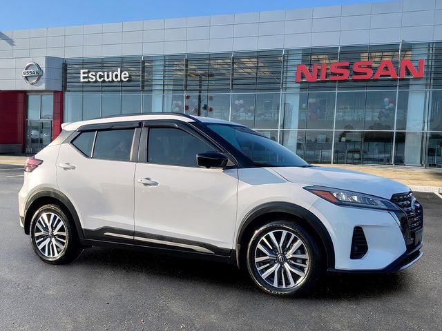 2024 Nissan Kicks SR
