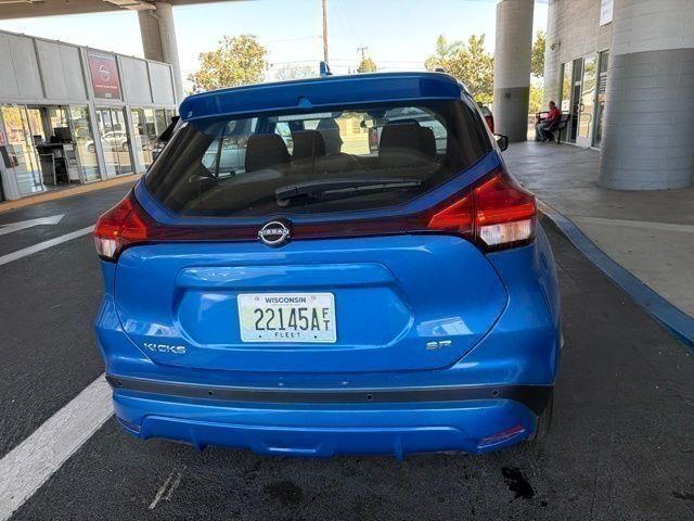 2024 Nissan Kicks SR