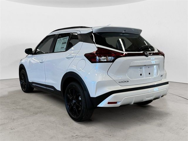 2024 Nissan Kicks SR