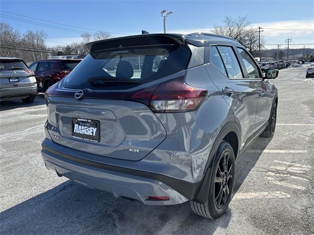 2024 Nissan Kicks SR