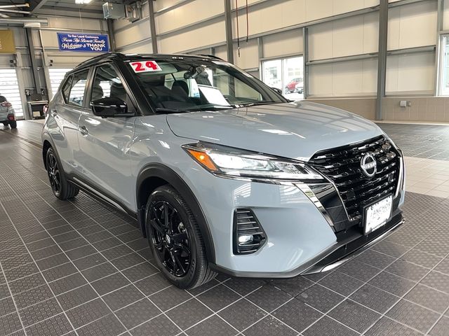 2024 Nissan Kicks SR