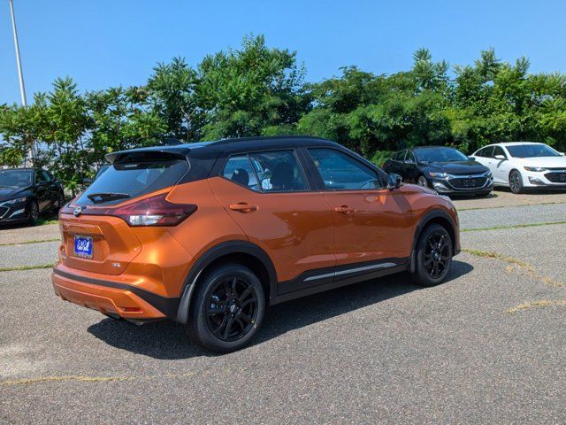 2024 Nissan Kicks SR