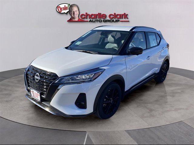 2024 Nissan Kicks SR