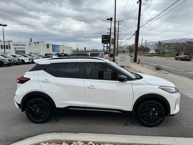 2024 Nissan Kicks SR