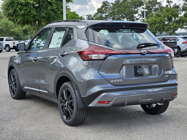 2024 Nissan Kicks SR