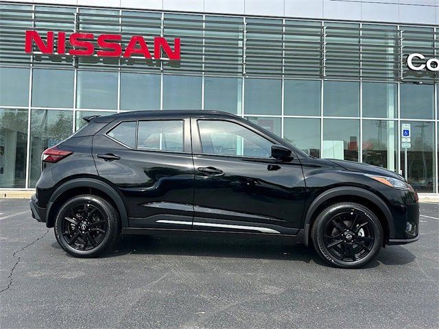 2024 Nissan Kicks SR