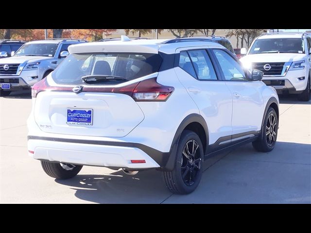 2024 Nissan Kicks SR