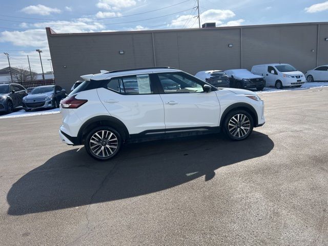 2024 Nissan Kicks SR