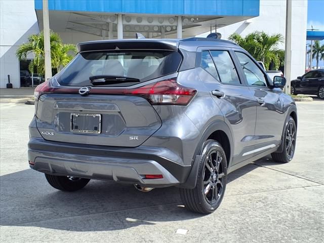 2024 Nissan Kicks SR