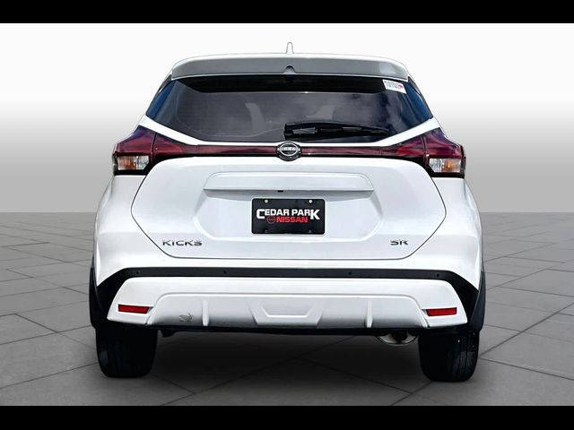 2024 Nissan Kicks SR