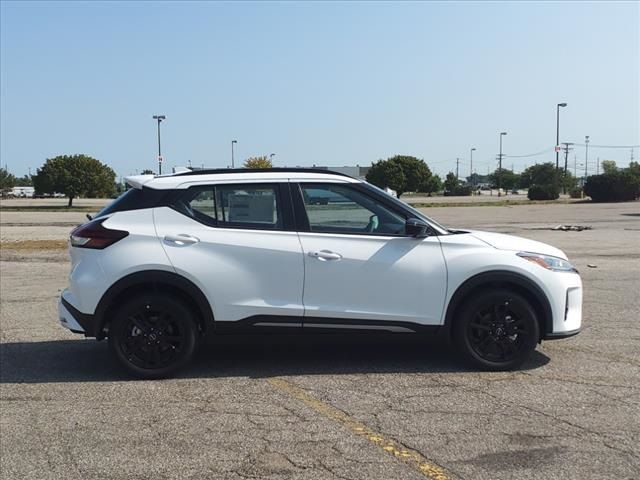 2024 Nissan Kicks SR