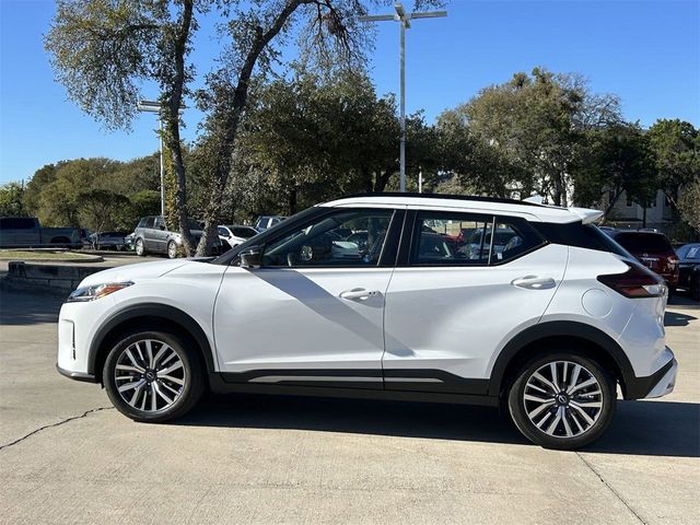 2024 Nissan Kicks SR