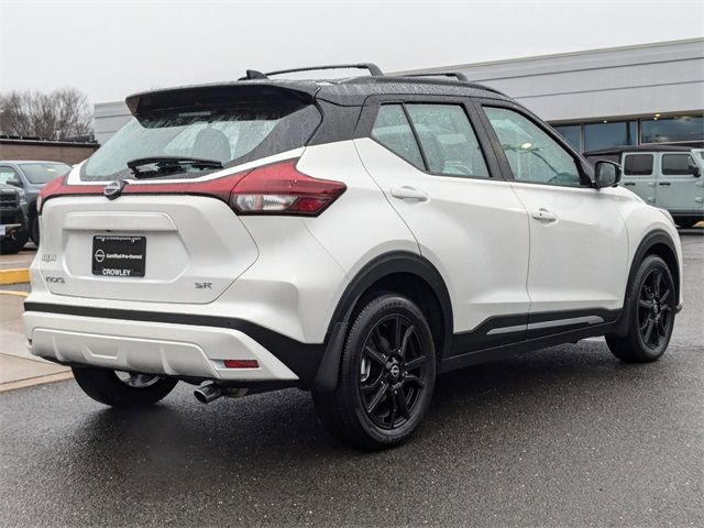 2024 Nissan Kicks SR