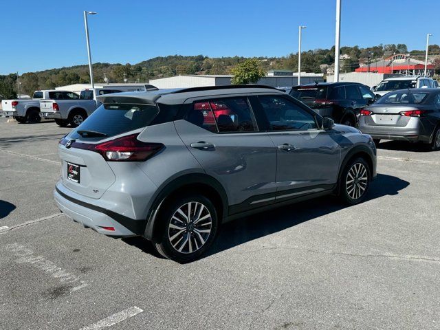 2024 Nissan Kicks SR