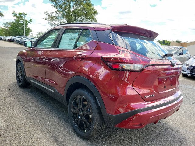 2024 Nissan Kicks SR