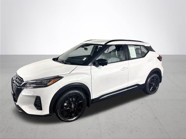 2024 Nissan Kicks SR